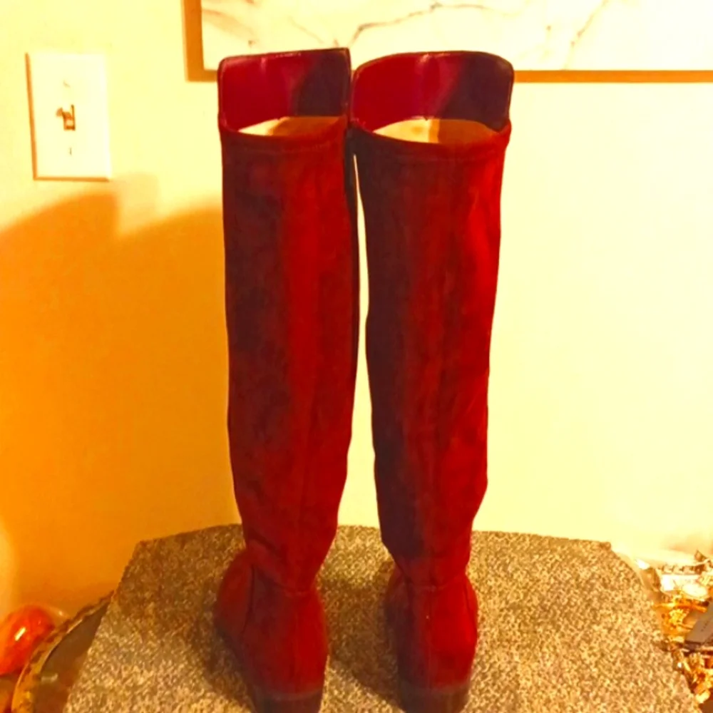 Michael Kors brownish burgundy faux suede stretch riding boots size 5.5